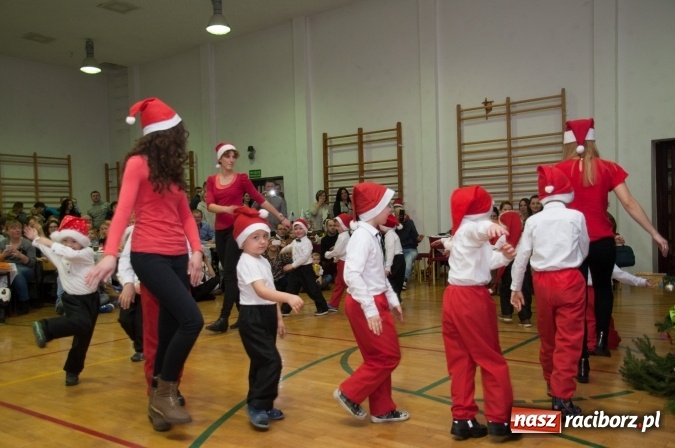 Zdjęcie w galerii na portalu naszraciborz.pl: Rodzinnie, świątecznie i kolorowo - bożonarodzeniowy kiermasz w Sudole wiadomości z regionu