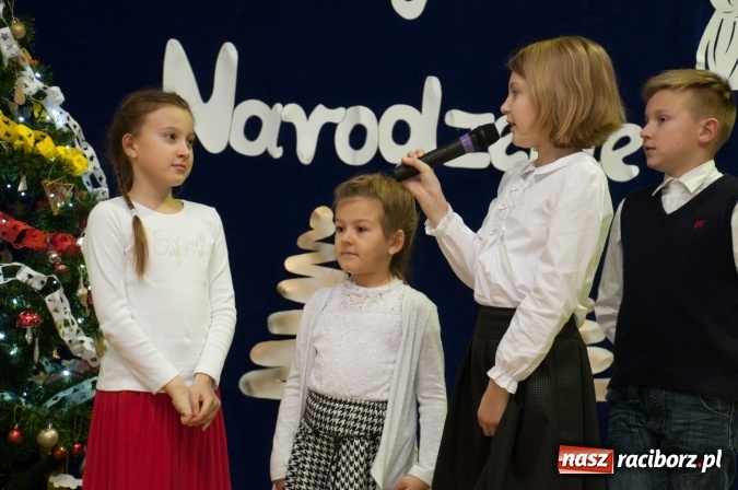 Zdjęcie w galerii na portalu naszraciborz.pl: Rodzinnie, świątecznie i kolorowo - bożonarodzeniowy kiermasz w Sudole wiadomości z regionu