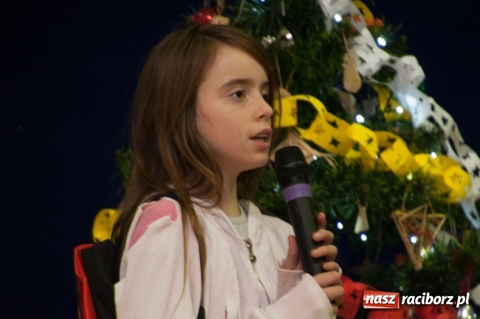 Zdjęcie w galerii na portalu naszraciborz.pl: Rodzinnie, świątecznie i kolorowo - bożonarodzeniowy kiermasz w Sudole wiadomości z regionu