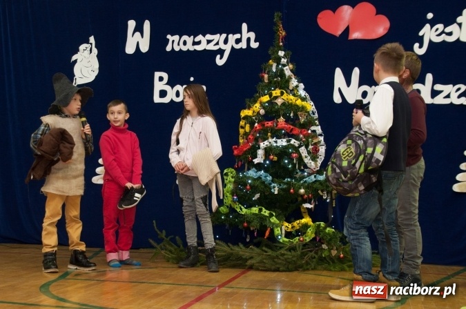 Zdjęcie w galerii na portalu naszraciborz.pl: Rodzinnie, świątecznie i kolorowo - bożonarodzeniowy kiermasz w Sudole wiadomości z regionu