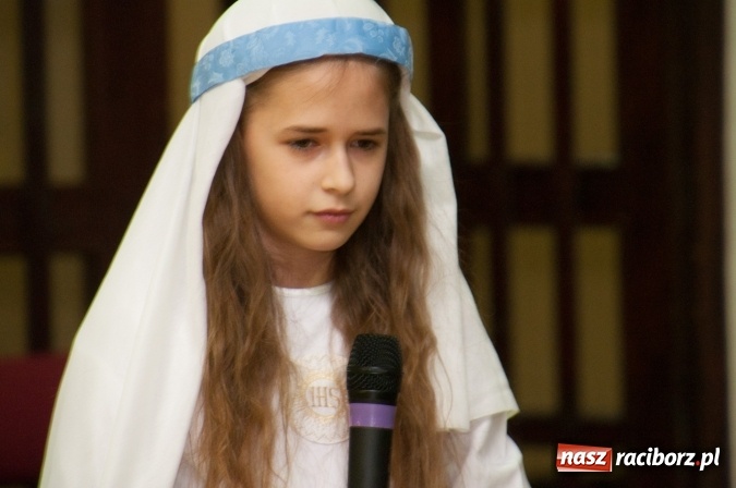 Zdjęcie w galerii na portalu naszraciborz.pl: Rodzinnie, świątecznie i kolorowo - bożonarodzeniowy kiermasz w Sudole wiadomości z regionu