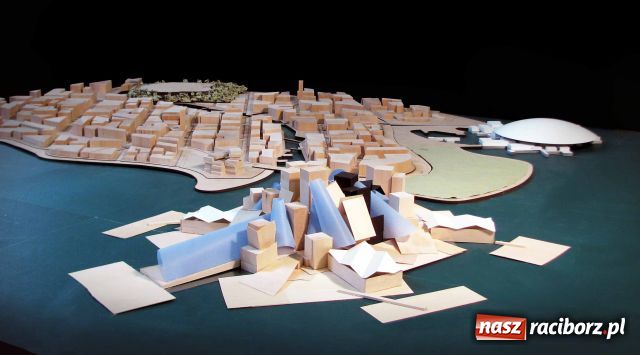 Zdjęcie w galerii na portalu naszraciborz.pl: Przeźroczysty kamień z Pietrowic wiadomości z regionu