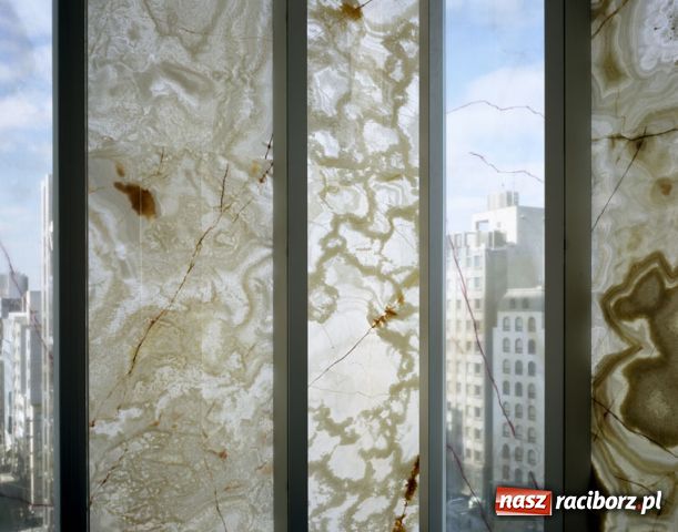 Zdjęcie w galerii na portalu naszraciborz.pl: Przeźroczysty kamień z Pietrowic wiadomości z regionu