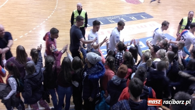 Zdjęcie w galerii na portalu naszraciborz.pl: Młodzi szczypiorniści z Kuźni Raciborskiej uczyli się w ekstraklasie  wiadomości z regionu