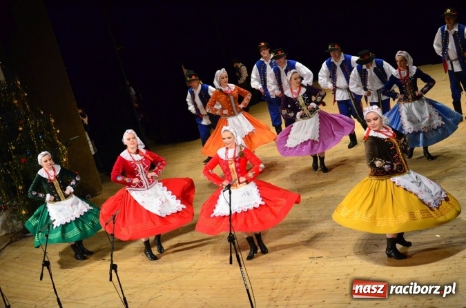 Zdjęcie w galerii na portalu naszraciborz.pl: Tańczą od dwudziestu lat! Zesp&oacute;ł Łężczok z Nędzy świętuje jubileusz wiadomości z regionu