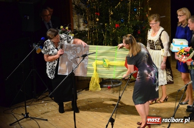 Zdjęcie w galerii na portalu naszraciborz.pl: Tańczą od dwudziestu lat! Zesp&oacute;ł Łężczok z Nędzy świętuje jubileusz wiadomości z regionu