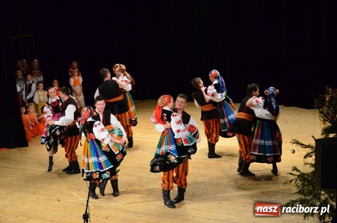 Zdjęcie w galerii na portalu naszraciborz.pl: Tańczą od dwudziestu lat! Zesp&oacute;ł Łężczok z Nędzy świętuje jubileusz wiadomości z regionu