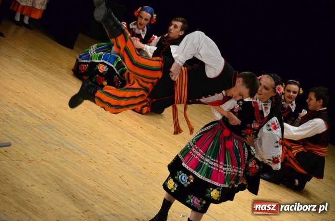 Zdjęcie w galerii na portalu naszraciborz.pl: Tańczą od dwudziestu lat! Zesp&oacute;ł Łężczok z Nędzy świętuje jubileusz wiadomości z regionu