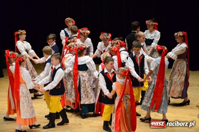 Zdjęcie w galerii na portalu naszraciborz.pl: Tańczą od dwudziestu lat! Zesp&oacute;ł Łężczok z Nędzy świętuje jubileusz wiadomości z regionu