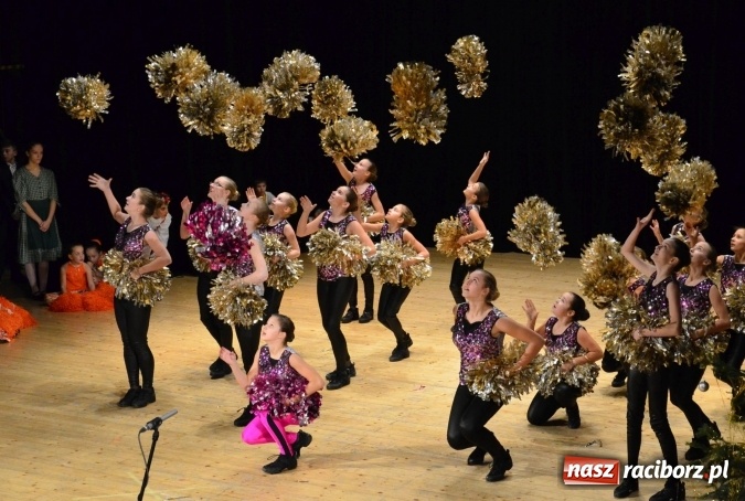 Zdjęcie w galerii na portalu naszraciborz.pl: Tańczą od dwudziestu lat! Zesp&oacute;ł Łężczok z Nędzy świętuje jubileusz wiadomości z regionu