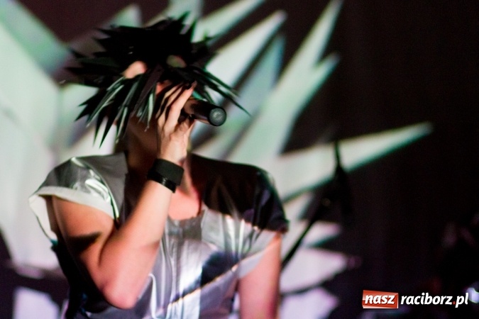 Zdjęcie w galerii na portalu naszraciborz.pl: Tajemnicza BOKKA zagrała na Przystanku Kulturalnym Koniec Świata wiadomości z regionu