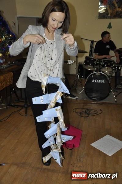 Zdjęcie w galerii na portalu naszraciborz.pl: Niech winy rodzic&oacute;w nie piętnują dzieci, czyli jak Mikołaj trafił za kratki wiadomości z regionu