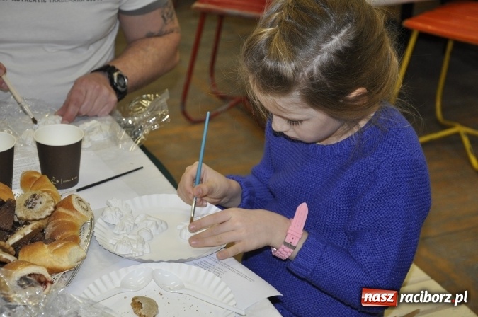 Zdjęcie w galerii na portalu naszraciborz.pl: Niech winy rodzic&oacute;w nie piętnują dzieci, czyli jak Mikołaj trafił za kratki wiadomości z regionu