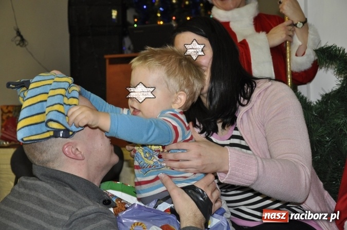 Zdjęcie w galerii na portalu naszraciborz.pl: Niech winy rodzic&oacute;w nie piętnują dzieci, czyli jak Mikołaj trafił za kratki wiadomości z regionu