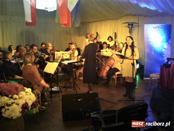 Zdjęcie w galerii na portalu naszraciborz.pl: Rafako S.A. wsparło koncert dobroczynny Dyplomaci na Kresach  wiadomości z regionu