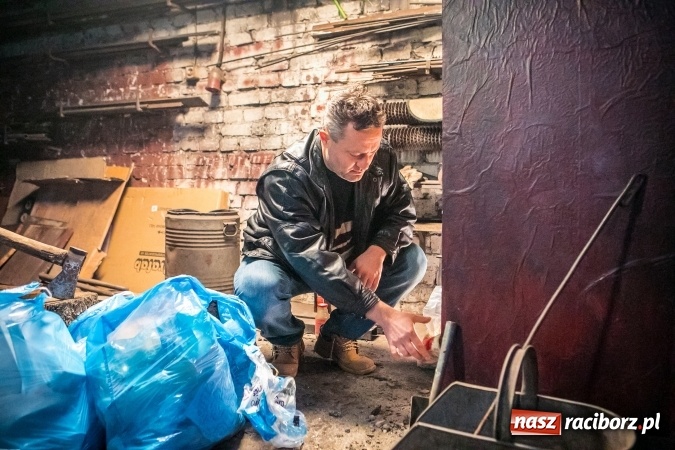 Zdjęcie w galerii na portalu naszraciborz.pl: Ruszyła akcja: Nie truj sąsiada. Franciszek Pieczka twarzą przedsięwzięcia wiadomości z regionu