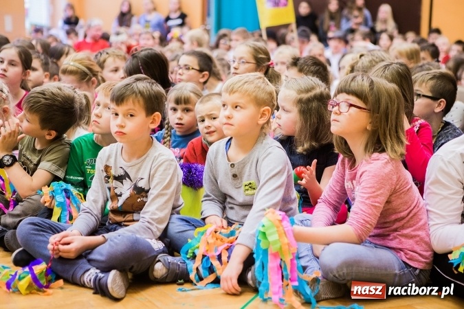 Zdjęcie w galerii na portalu naszraciborz.pl: Podsumowanie akcji G&oacute;ra Grosza 2016 w SP13 wiadomości z regionu