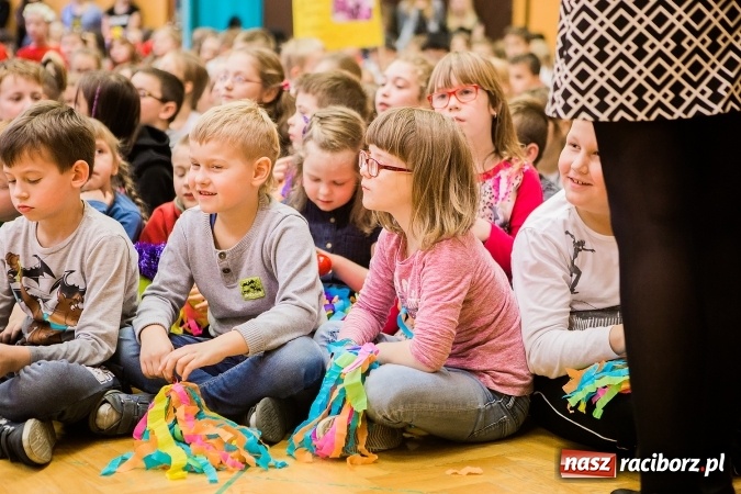 Zdjęcie w galerii na portalu naszraciborz.pl: Podsumowanie akcji G&oacute;ra Grosza 2016 w SP13 wiadomości z regionu