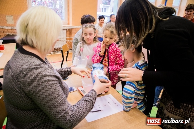 Zdjęcie w galerii na portalu naszraciborz.pl: Podsumowanie akcji G&oacute;ra Grosza 2016 w SP13 wiadomości z regionu