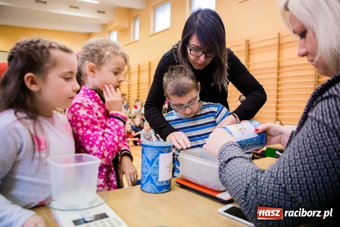 Zdjęcie w galerii na portalu naszraciborz.pl: Podsumowanie akcji G&oacute;ra Grosza 2016 w SP13 wiadomości z regionu
