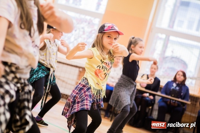 Zdjęcie w galerii na portalu naszraciborz.pl: Podsumowanie akcji G&oacute;ra Grosza 2016 w SP13 wiadomości z regionu