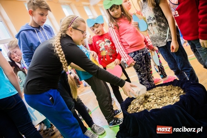Zdjęcie w galerii na portalu naszraciborz.pl: Podsumowanie akcji G&oacute;ra Grosza 2016 w SP13 wiadomości z regionu