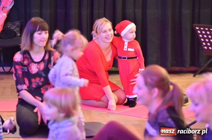 Zdjęcie w galerii na portalu naszraciborz.pl: Raciborskie maluchy znalazły się w świątecznej krainie dźwięku  wiadomości z regionu