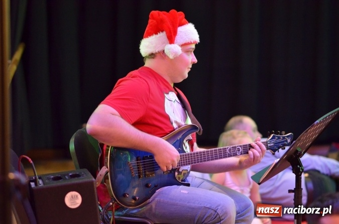 Zdjęcie w galerii na portalu naszraciborz.pl: Raciborskie maluchy znalazły się w świątecznej krainie dźwięku  wiadomości z regionu