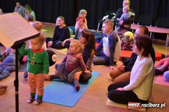 Zdjęcie w galerii na portalu naszraciborz.pl: Raciborskie maluchy znalazły się w świątecznej krainie dźwięku  wiadomości z regionu