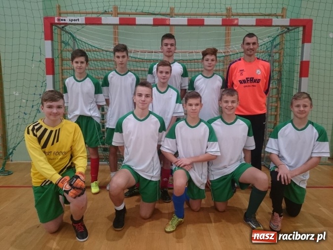 Zdjęcie w galerii na portalu naszraciborz.pl: Halowy Turniej Piłki Nożnej Szkół Gimnazjalnych  wiadomości z regionu