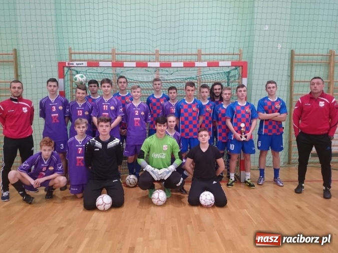 Zdjęcie w galerii na portalu naszraciborz.pl: Halowy Turniej Piłki Nożnej Szkół Gimnazjalnych  wiadomości z regionu