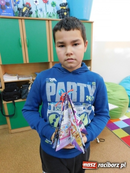 Zdjęcie w galerii na portalu naszraciborz.pl: Świąteczne warsztaty w Szkole Podstawowej nr 4  wiadomości z regionu