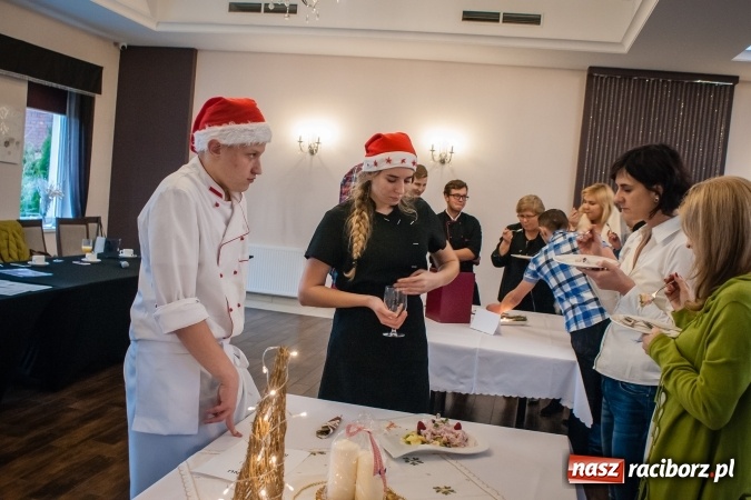Zdjęcie w galerii na portalu naszraciborz.pl: Konkurs kulinarny Potrawy Wigilijne i Bożonarodzeniowe w CKZiU nr 1 wiadomości z regionu