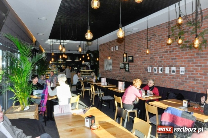 Zdjęcie w galerii na portalu naszraciborz.pl: Nowa kawiarnia przy Rynku w Raciborzu. KOFEINKA już otwarta wiadomości z regionu
