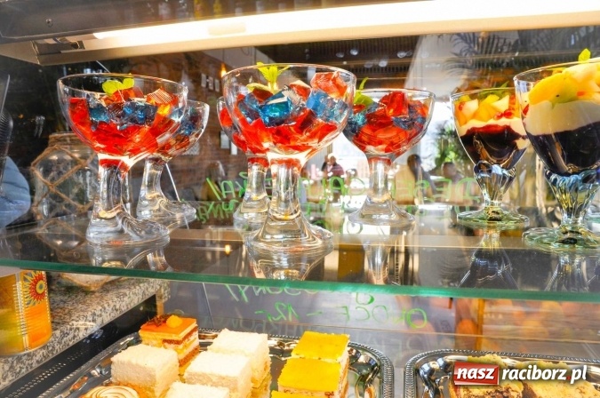 Zdjęcie w galerii na portalu naszraciborz.pl: Nowa kawiarnia przy Rynku w Raciborzu. KOFEINKA już otwarta wiadomości z regionu