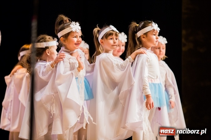 Zdjęcie w galerii na portalu naszraciborz.pl: Przedszkole nr 15 wystąpiło w Raciborskim Centrum Kultury wiadomości z regionu