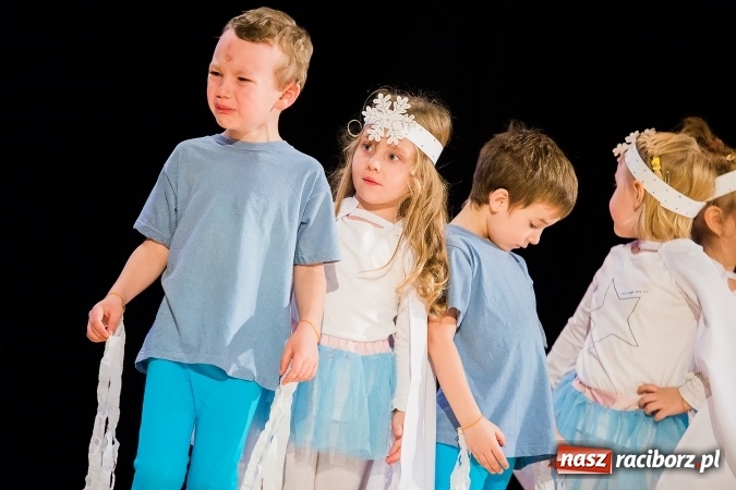 Zdjęcie w galerii na portalu naszraciborz.pl: Przedszkole nr 15 wystąpiło w Raciborskim Centrum Kultury wiadomości z regionu