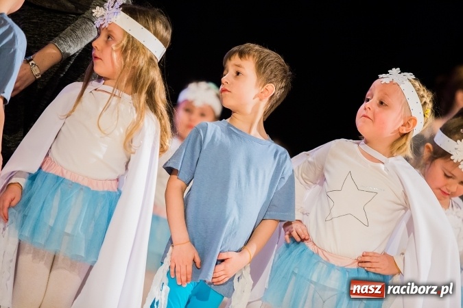 Zdjęcie w galerii na portalu naszraciborz.pl: Przedszkole nr 15 wystąpiło w Raciborskim Centrum Kultury wiadomości z regionu