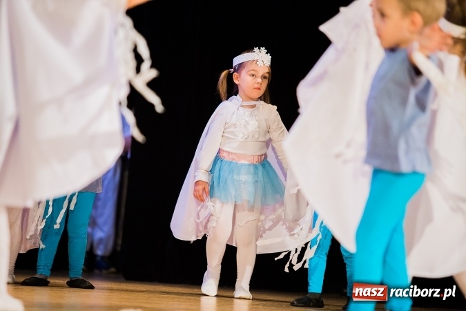 Zdjęcie w galerii na portalu naszraciborz.pl: Przedszkole nr 15 wystąpiło w Raciborskim Centrum Kultury wiadomości z regionu