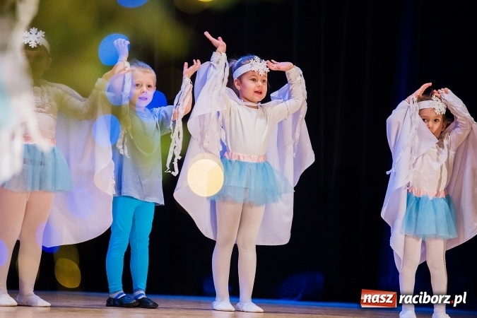 Zdjęcie w galerii na portalu naszraciborz.pl: Przedszkole nr 15 wystąpiło w Raciborskim Centrum Kultury wiadomości z regionu