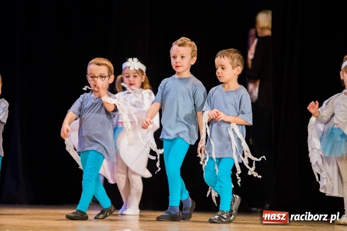 Zdjęcie w galerii na portalu naszraciborz.pl: Przedszkole nr 15 wystąpiło w Raciborskim Centrum Kultury wiadomości z regionu