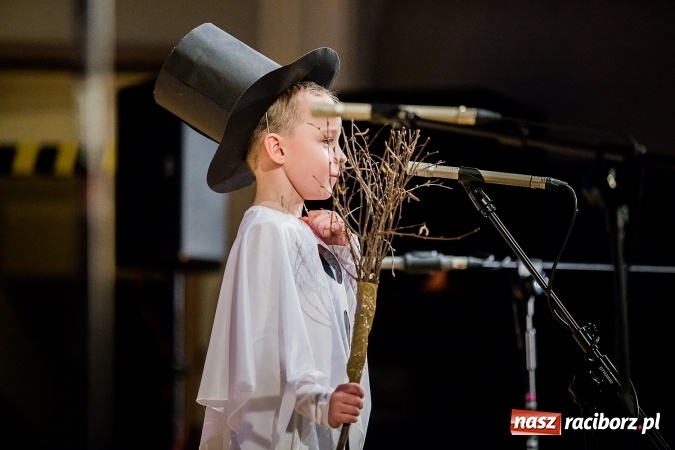 Zdjęcie w galerii na portalu naszraciborz.pl: Przedszkole nr 15 wystąpiło w Raciborskim Centrum Kultury wiadomości z regionu