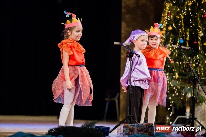 Zdjęcie w galerii na portalu naszraciborz.pl: Przedszkole nr 15 wystąpiło w Raciborskim Centrum Kultury wiadomości z regionu