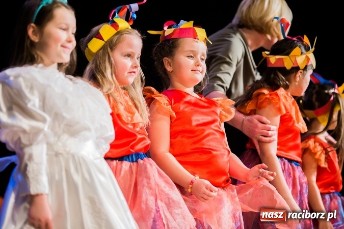 Zdjęcie w galerii na portalu naszraciborz.pl: Przedszkole nr 15 wystąpiło w Raciborskim Centrum Kultury wiadomości z regionu