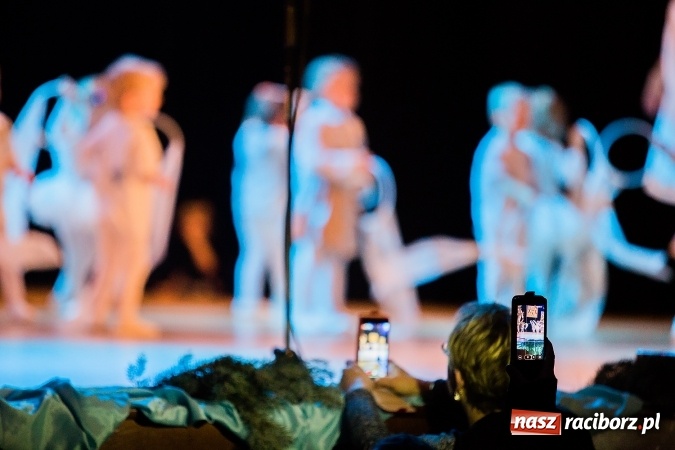 Zdjęcie w galerii na portalu naszraciborz.pl: Przedszkole nr 15 wystąpiło w Raciborskim Centrum Kultury wiadomości z regionu