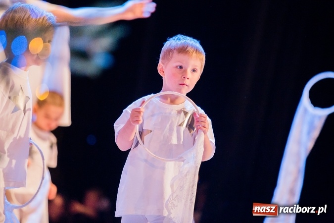 Zdjęcie w galerii na portalu naszraciborz.pl: Przedszkole nr 15 wystąpiło w Raciborskim Centrum Kultury wiadomości z regionu