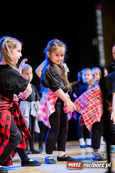 Zdjęcie w galerii na portalu naszraciborz.pl: Przedszkole nr 15 wystąpiło w Raciborskim Centrum Kultury wiadomości z regionu