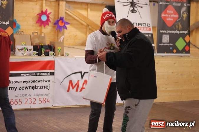 Zdjęcie w galerii na portalu naszraciborz.pl: III Turniej Mikołajkowy FIFA 2017 za nami wiadomości z regionu