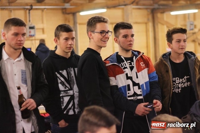 Zdjęcie w galerii na portalu naszraciborz.pl: III Turniej Mikołajkowy FIFA 2017 za nami wiadomości z regionu