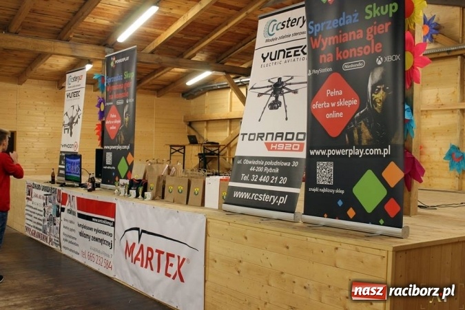 Zdjęcie w galerii na portalu naszraciborz.pl: III Turniej Mikołajkowy FIFA 2017 za nami wiadomości z regionu